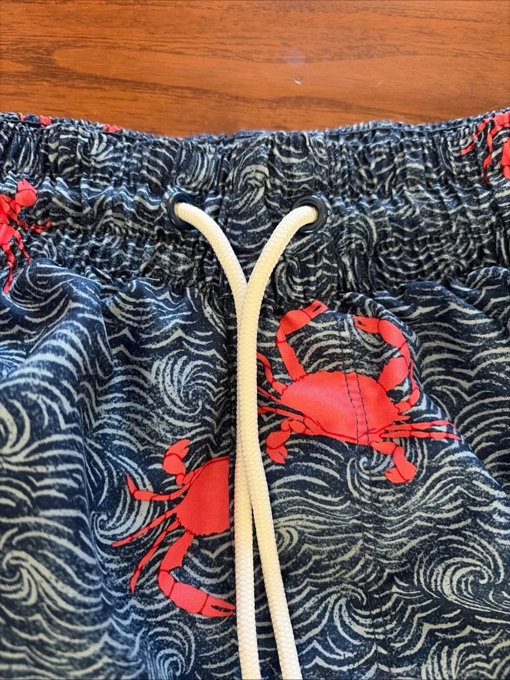 Old Navy Swim Trunks Men's Small Crabs Blue Waves Mesh Pockets Elastic Tie Waist
